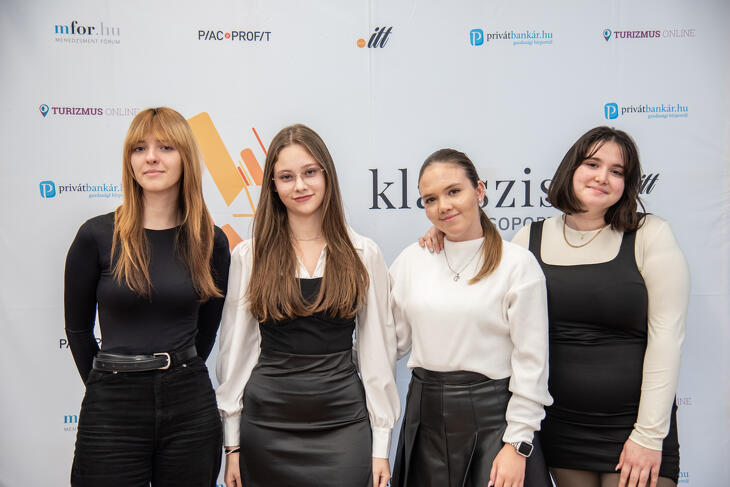 Képek a döntőről